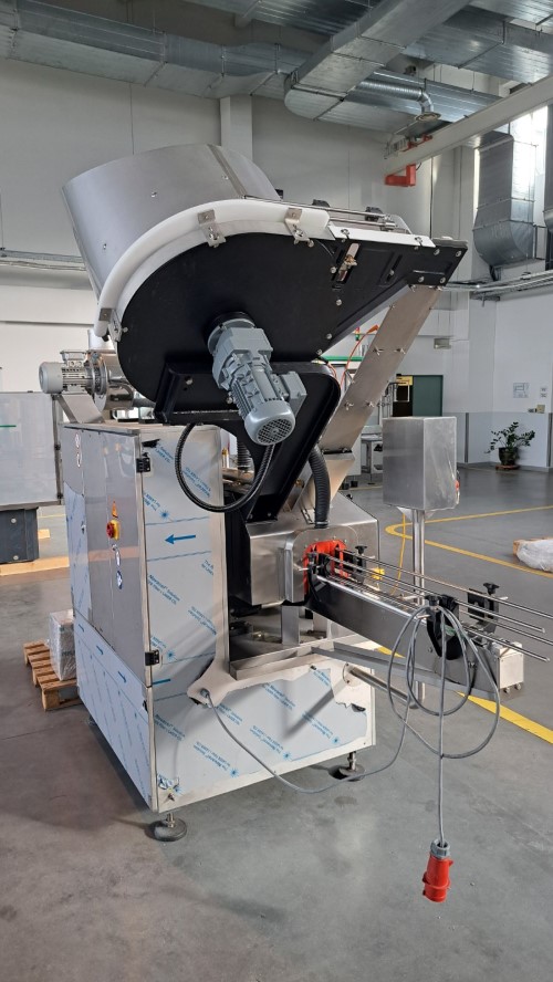 Лизинг укупорочной машины IND-Close 14 M в Нижнем Новгороде